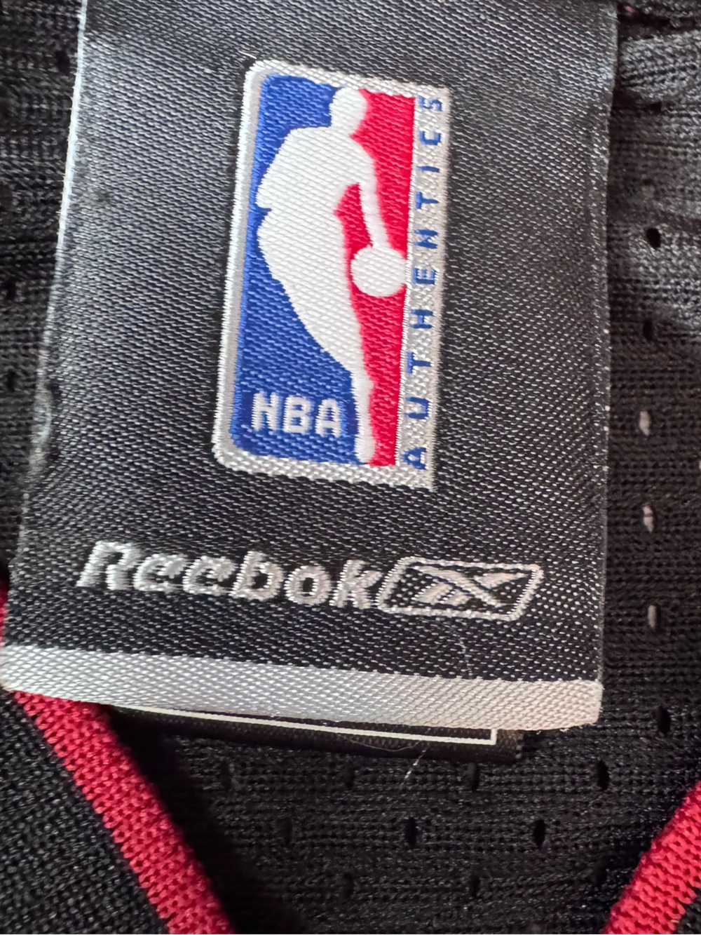 Miami Heat Basketball Jersey Mens Large Black Red Trim NBA Dwyane Wade 3 Reebok - Picture 8 of 13